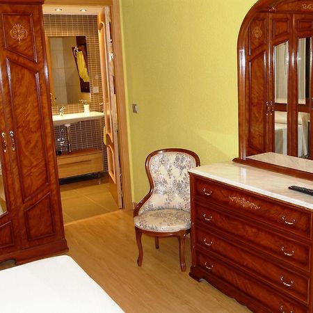 Apartamento Turistico Guara Casa Castro バルバストロ エクステリア 写真